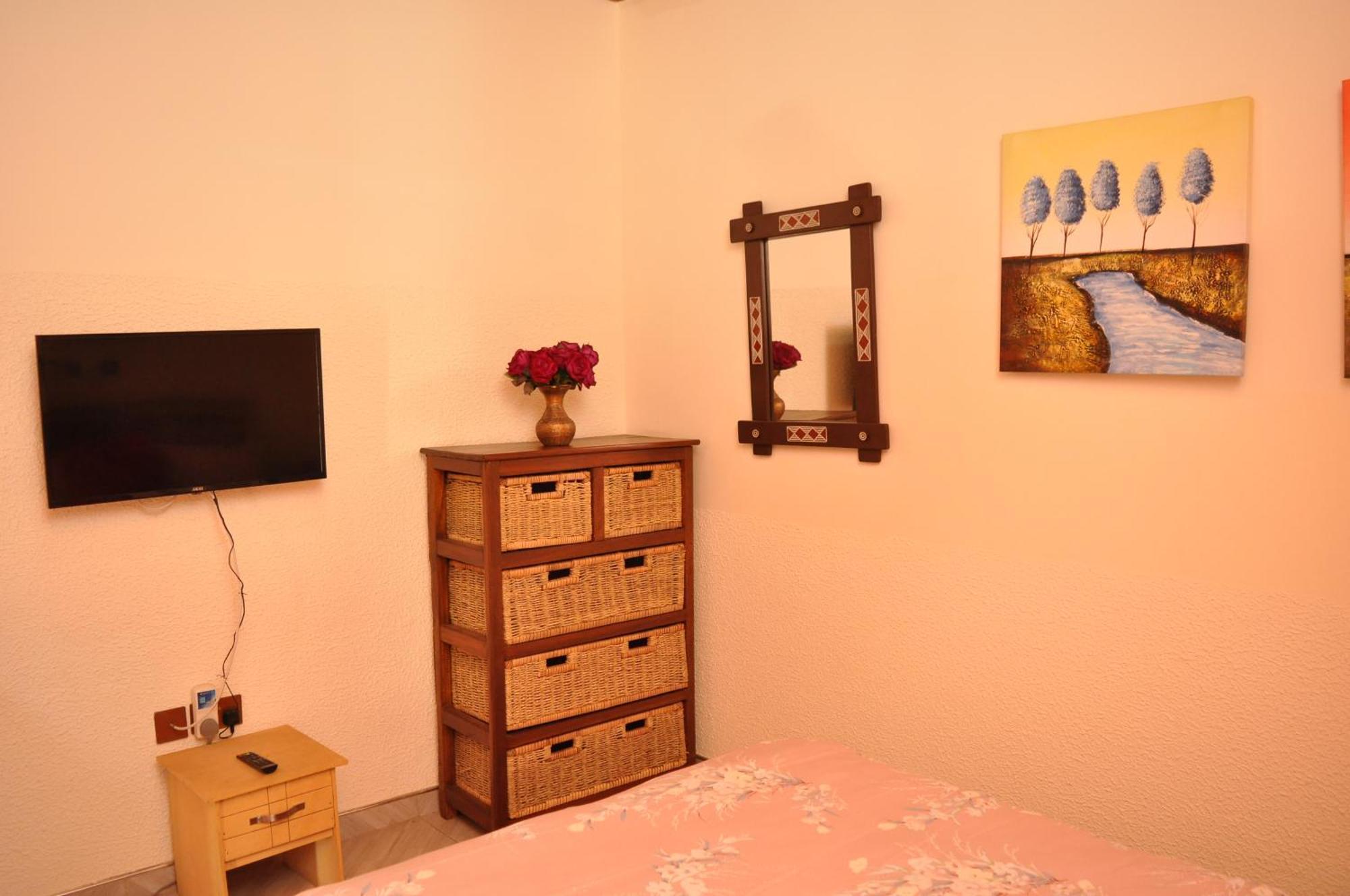 Santa Monica Home Lodge Senchi Kültér fotó